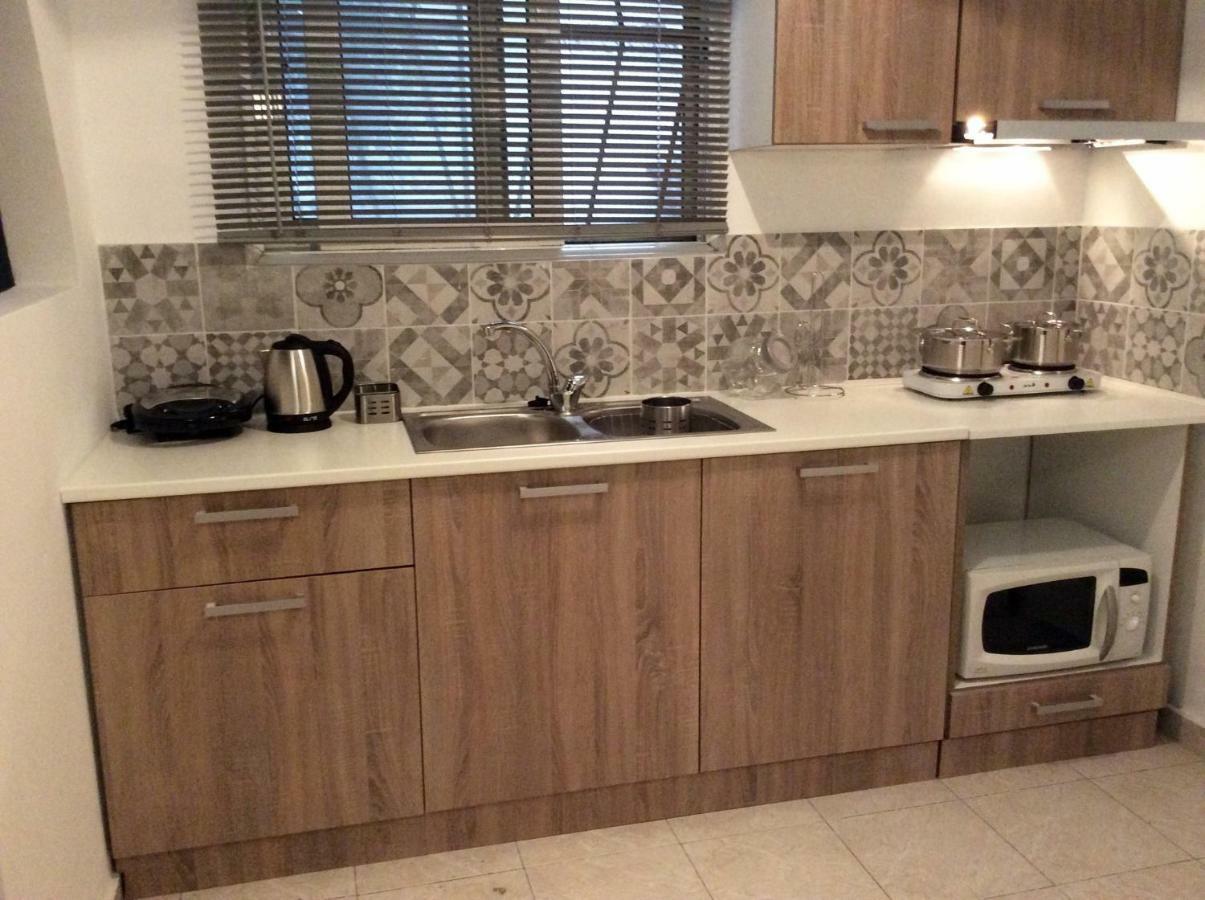 Renovated Apartment أثينا المظهر الخارجي الصورة
