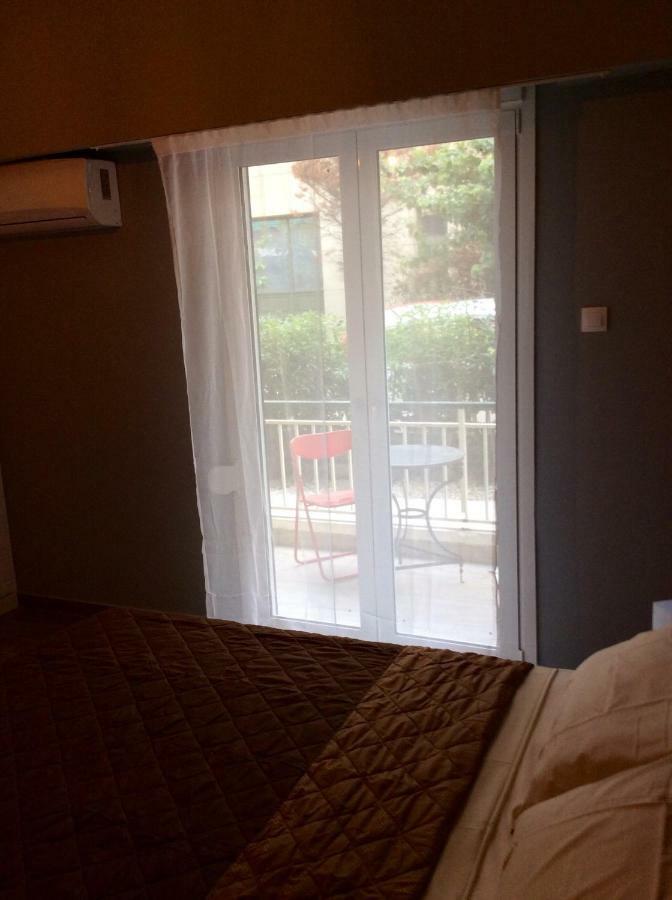 Renovated Apartment أثينا المظهر الخارجي الصورة