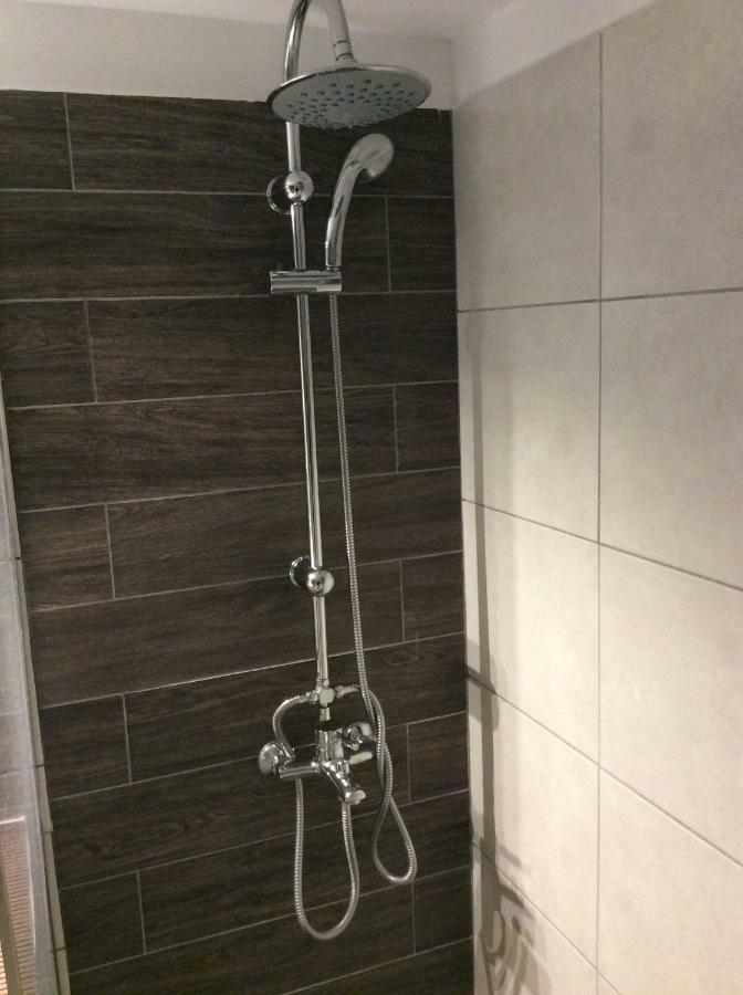 Renovated Apartment أثينا المظهر الخارجي الصورة